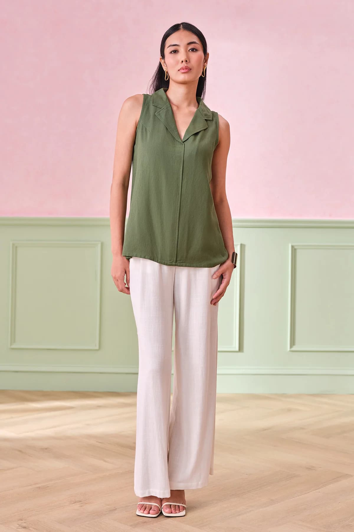 Women's Green Formal Solid Regular Fit Top