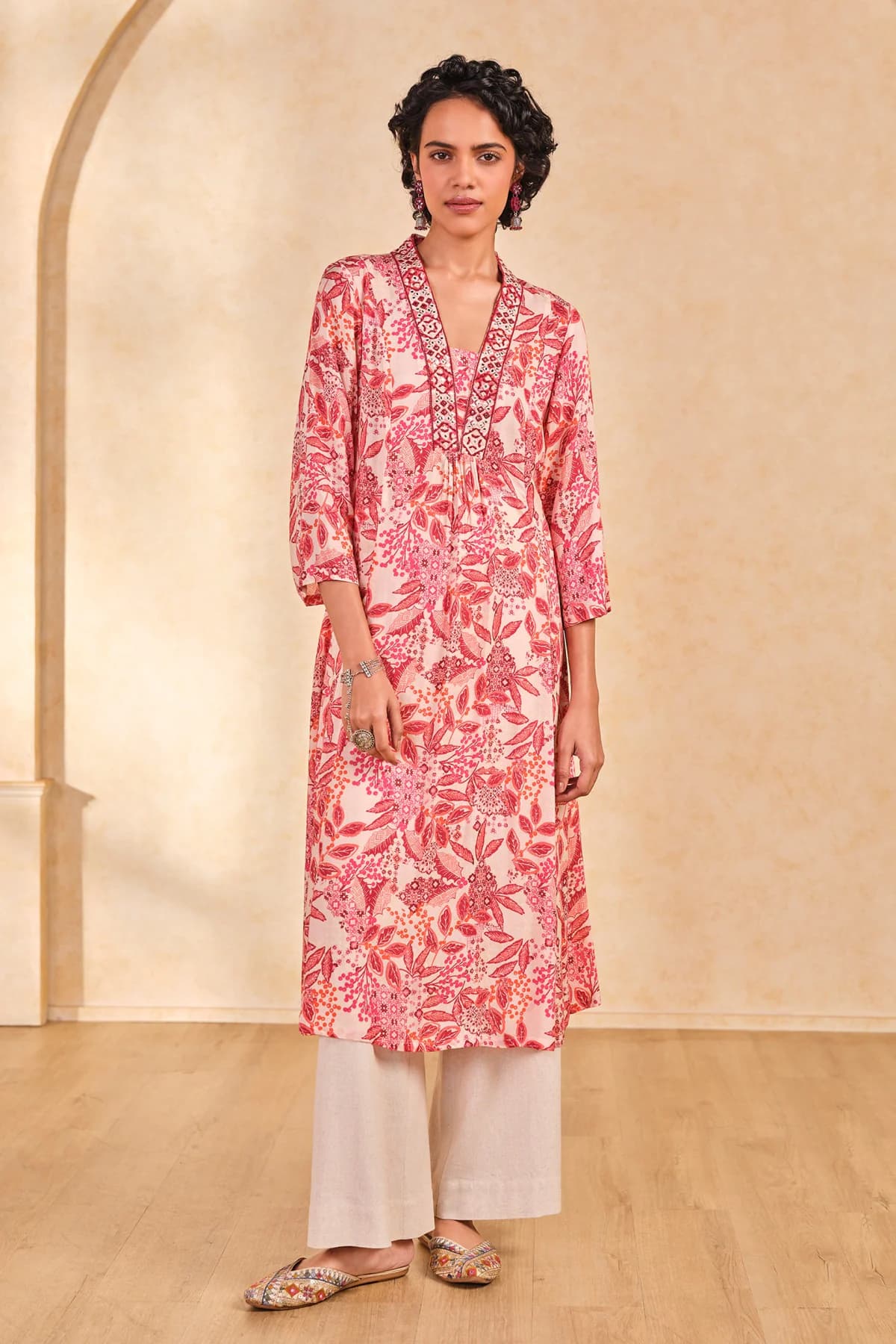 Women's Pink Casual Printed Regular Fit Kurta