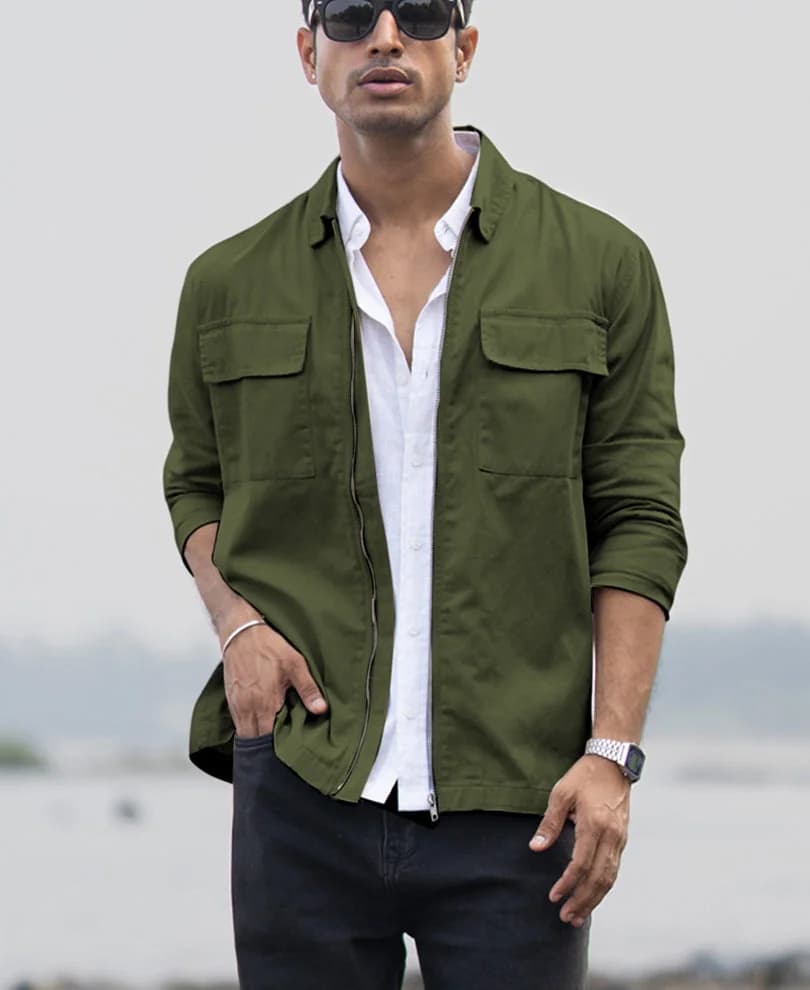 Men's Green Casual Solid Regular Fit Cotton Shirt