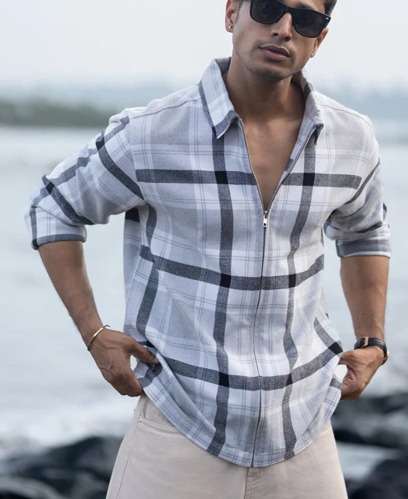 Men's Grey Casual Checked Regular Fit Cotton Shirt