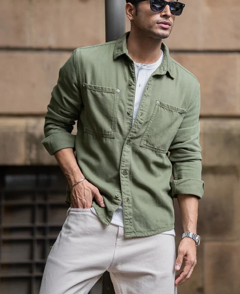 Men's Green Casual Solid Regular Fit Cotton Shirt