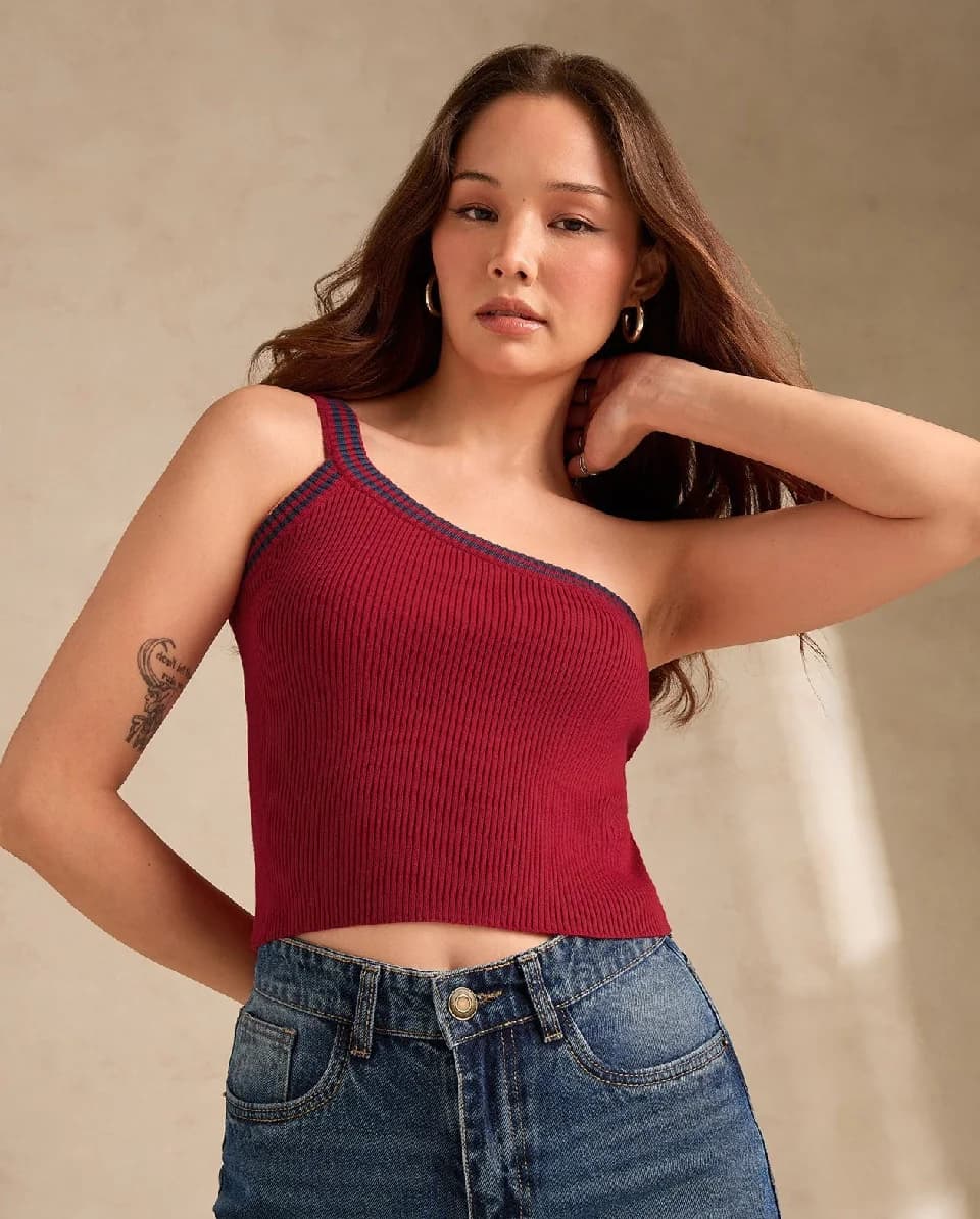 Women's Red Casual Solid Slim Fit Tank