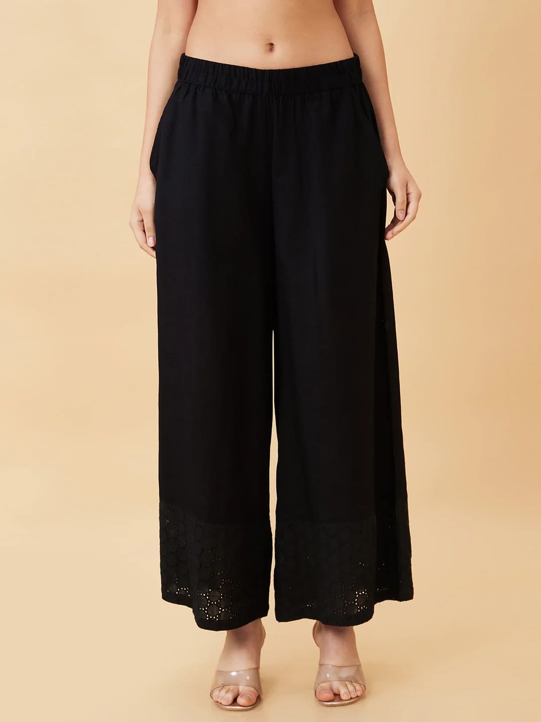 Women's Black Casual Solid Straight Fit Trouser