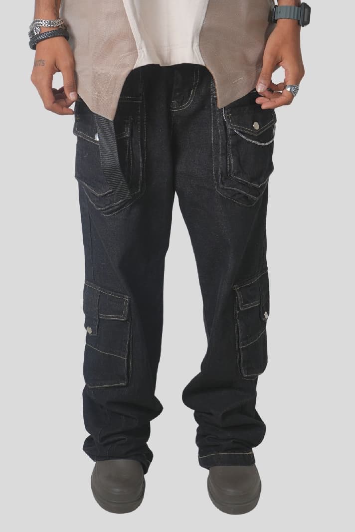 Unisex Black Casual Solid Regular Fit Cargo