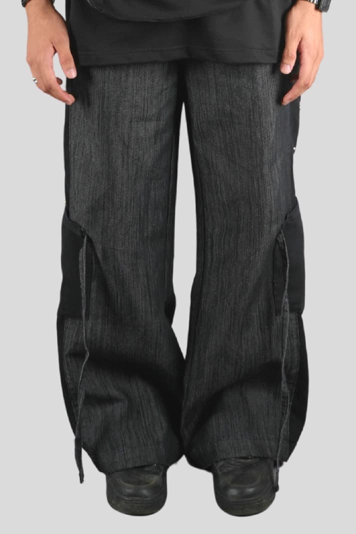 Unisex Black Casual Solid Oversized Fit Cargos