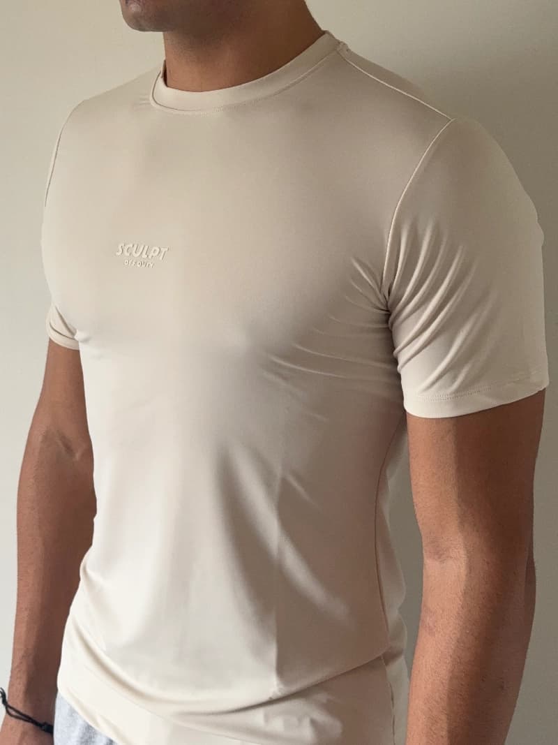 Men's Beige Casual Solid Slim Fit Tshirt