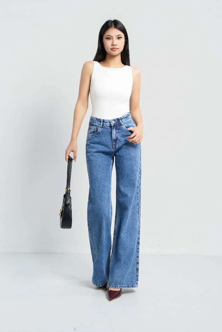 Women's Oh So Vintage Wide Leg Jeans