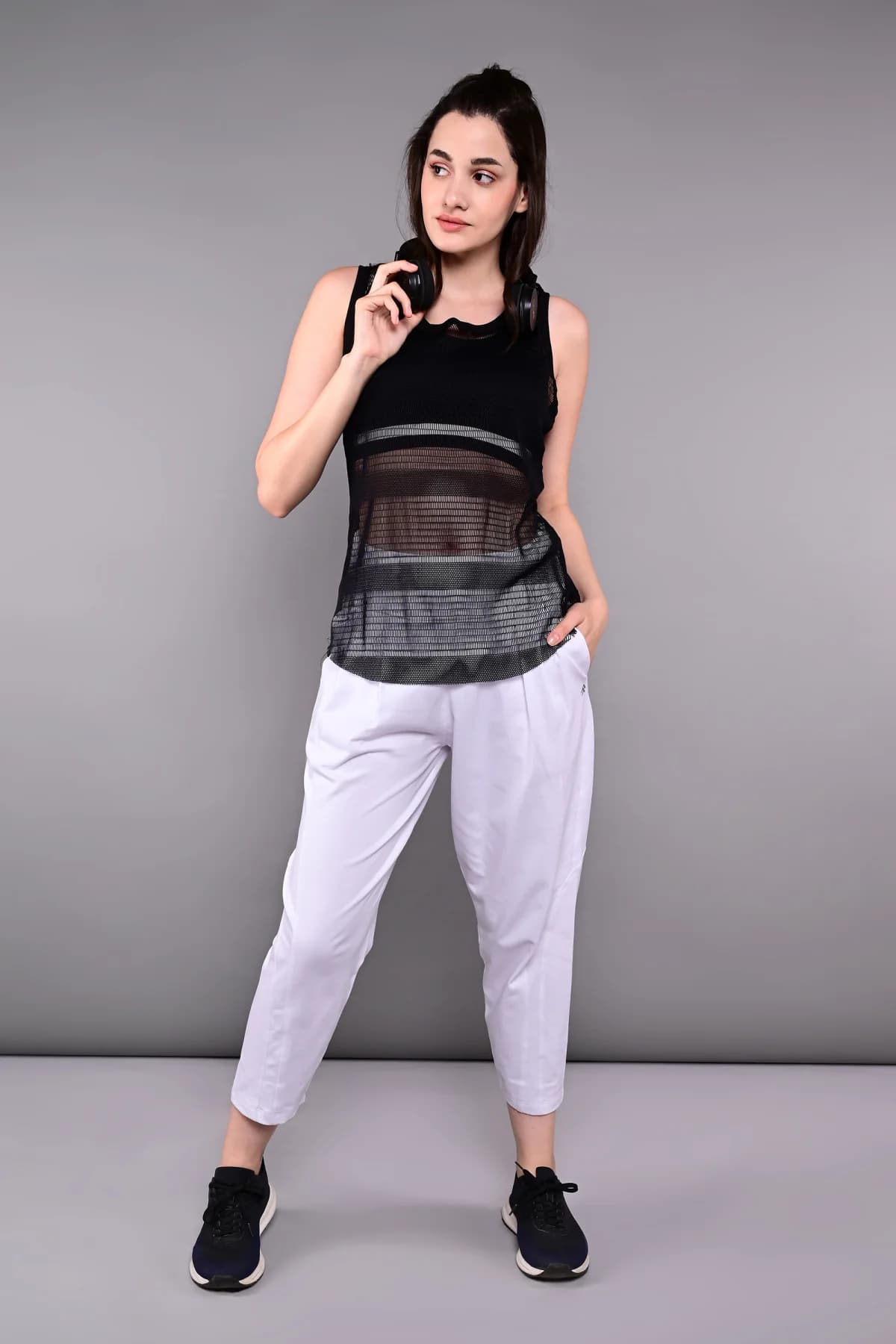 Women's White Sports Solid Regular Fit Trouser