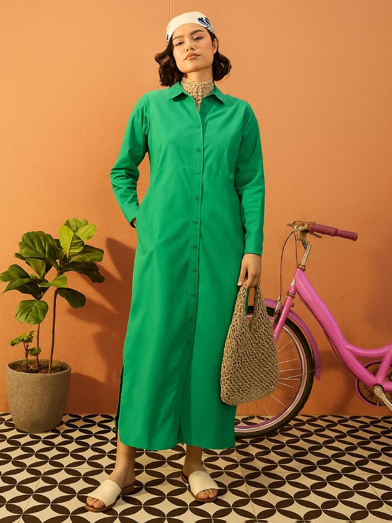Women's Green Casual Solid Regular Fit Dress