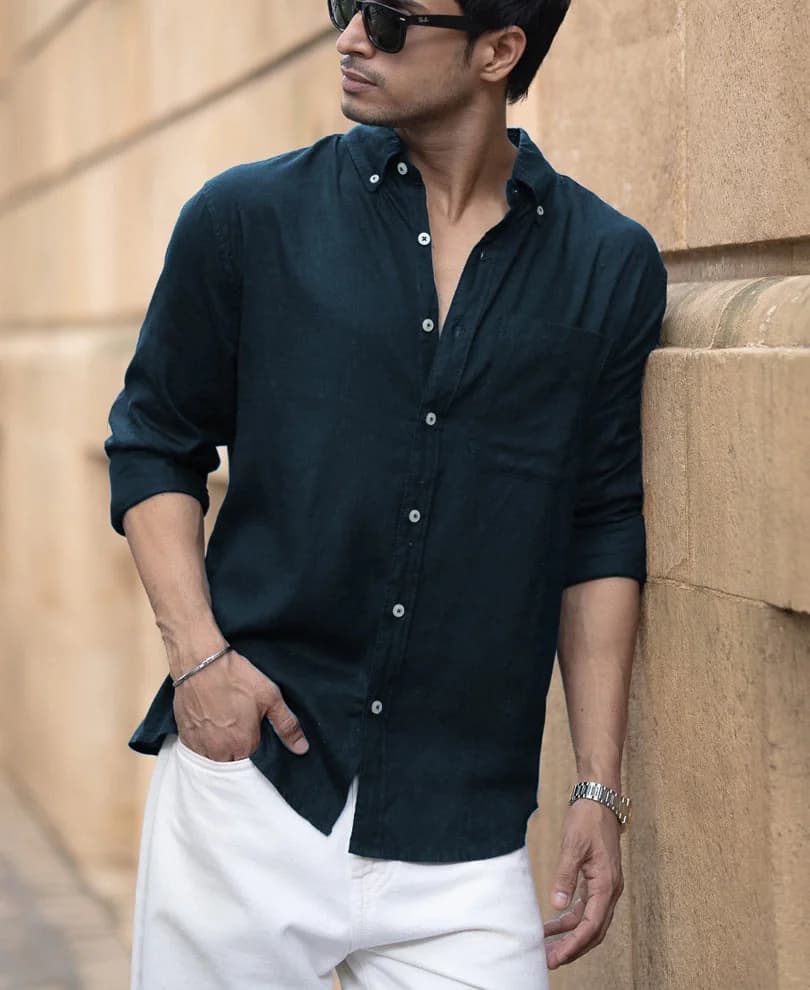 Men's Blue Casual Solid Regular Fit Shirt