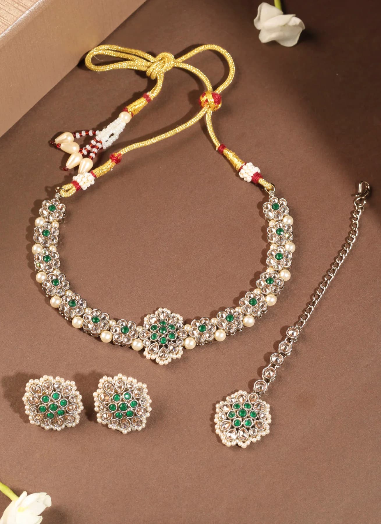 Women's Pretty Flower Shape Pearl Green Kundan Stone Antique Gold Plated Choker Necklace Set with Maang Tikka