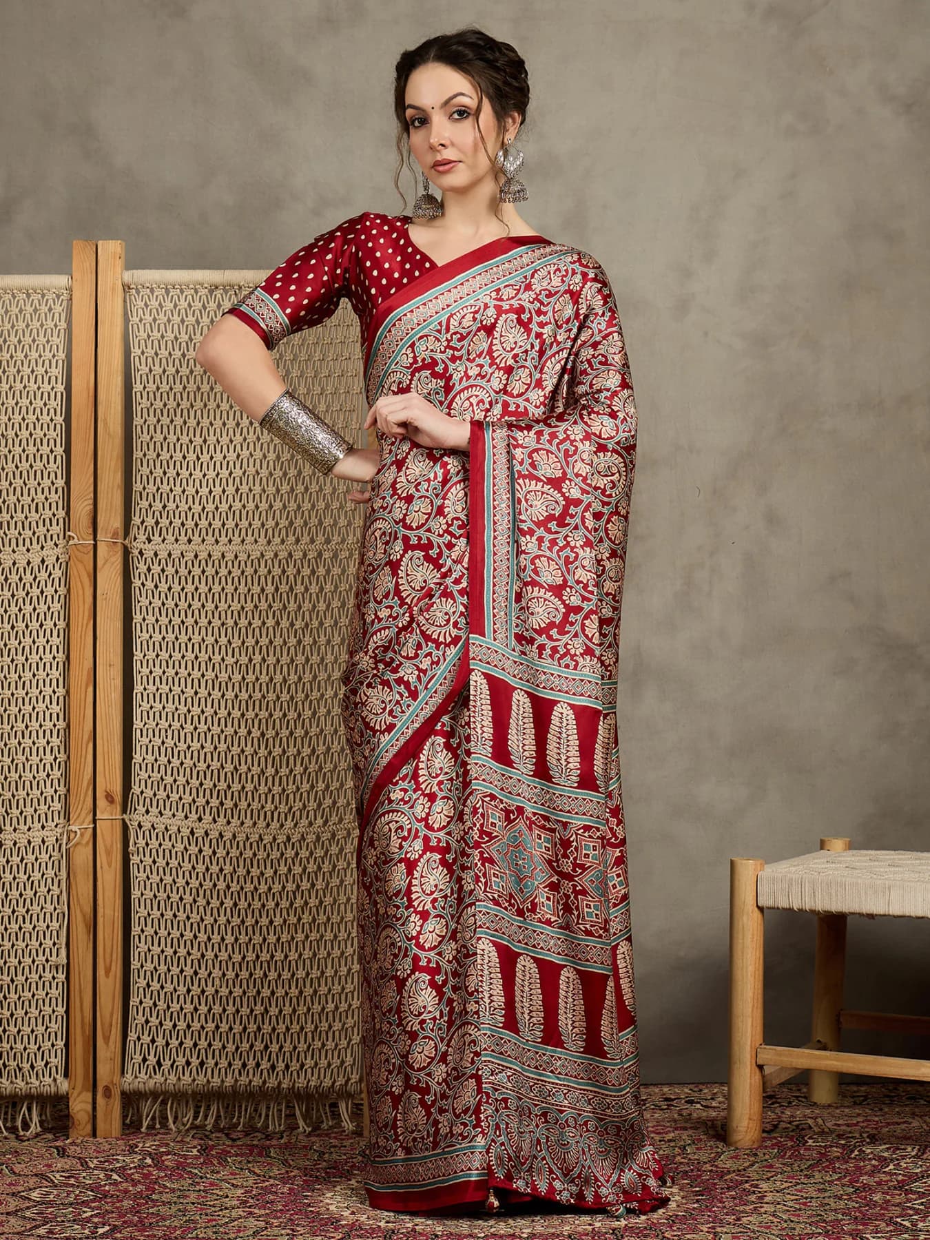 Women's Red Festive Regular Fit Saree
