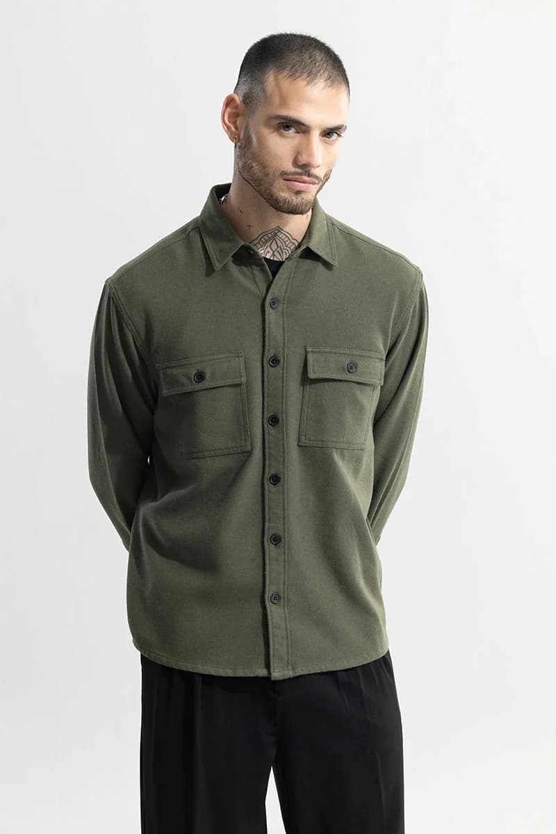 Men's Green Casual Solid Regular Fit Cotton Shirt