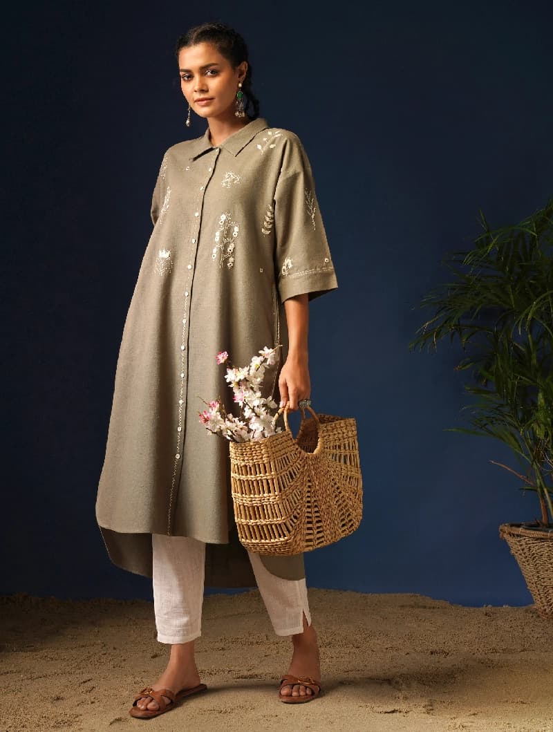 Women's Green Casual Solid Oversized Fit Kurta