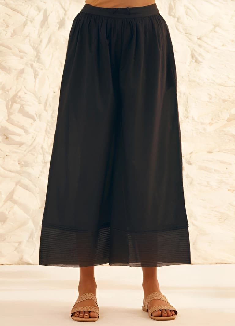 Women's Black Casual Solid Wide Leg Trouser