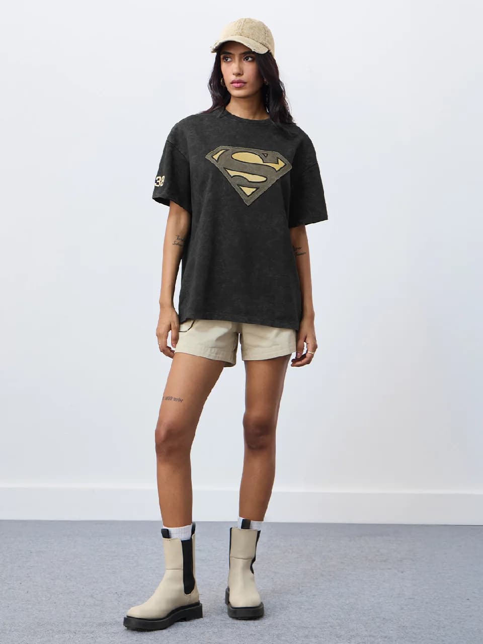 Women's Black Casual Oversized Fit Tshirt