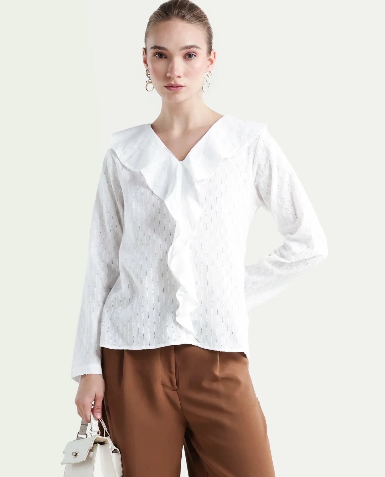 Women's White Casual Solid Regular Fit Top