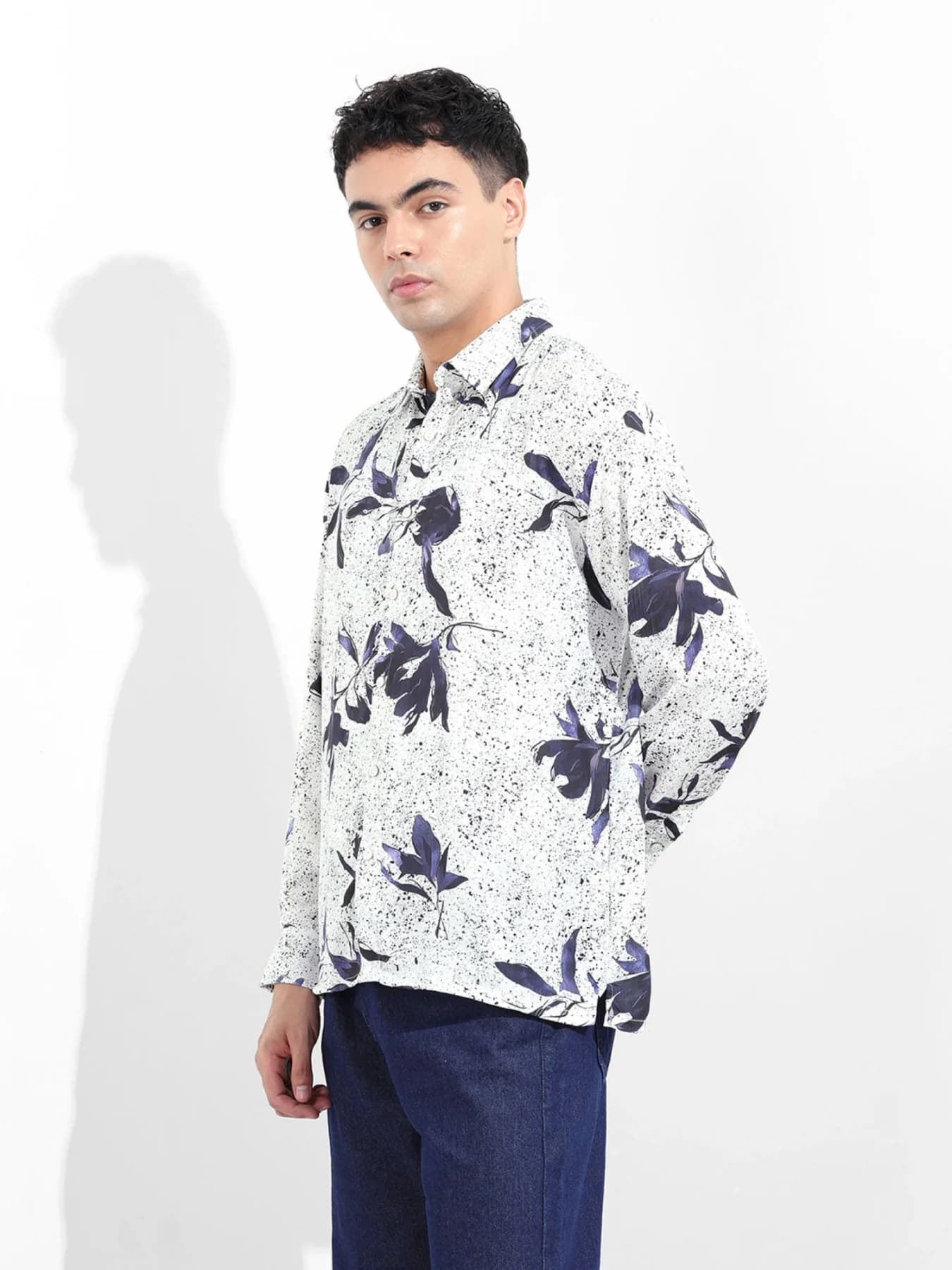 Men's White Casual Printed Regular Fit Shirt
