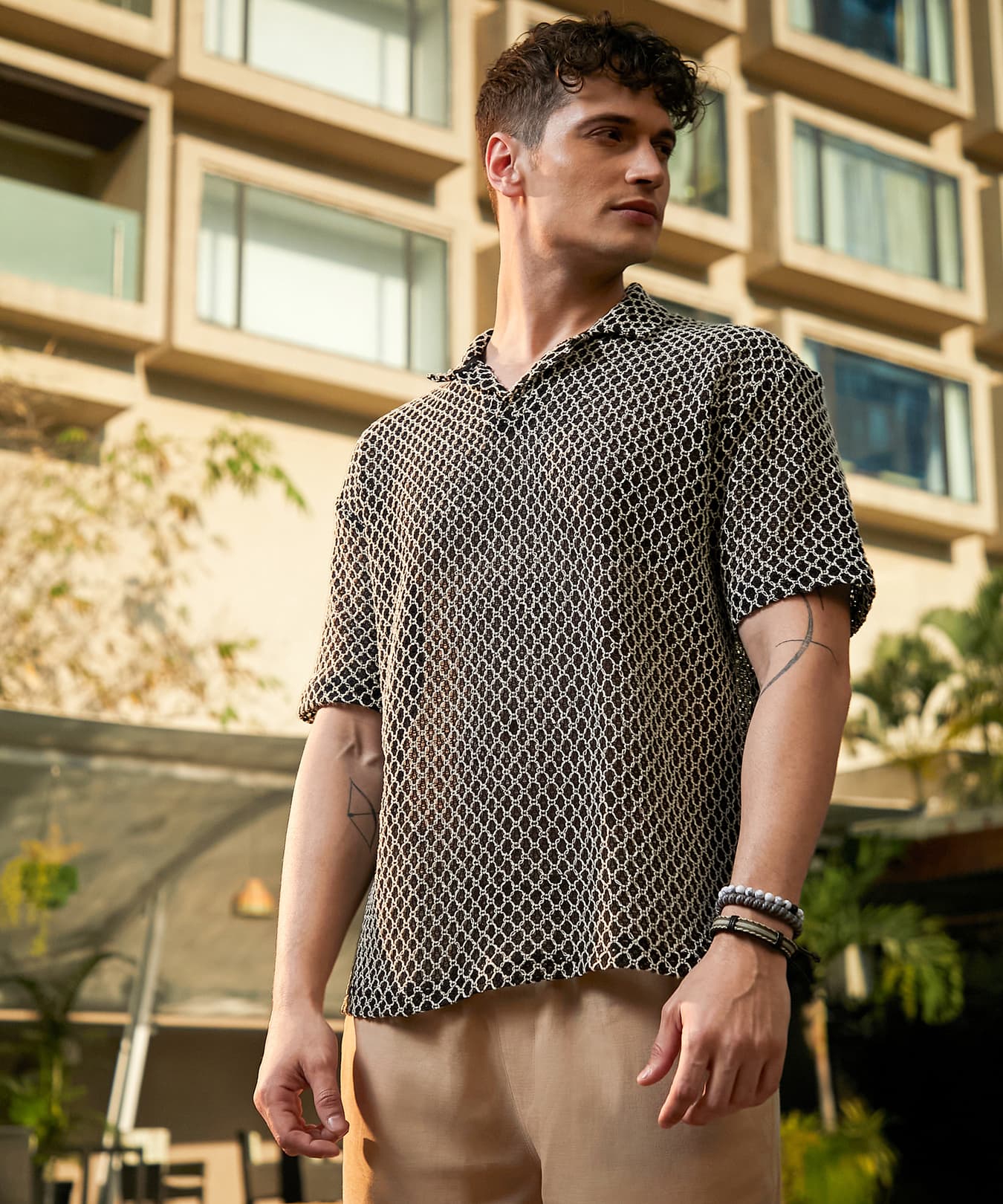 Men's Black Casual Textured Regular Fit Tshirt