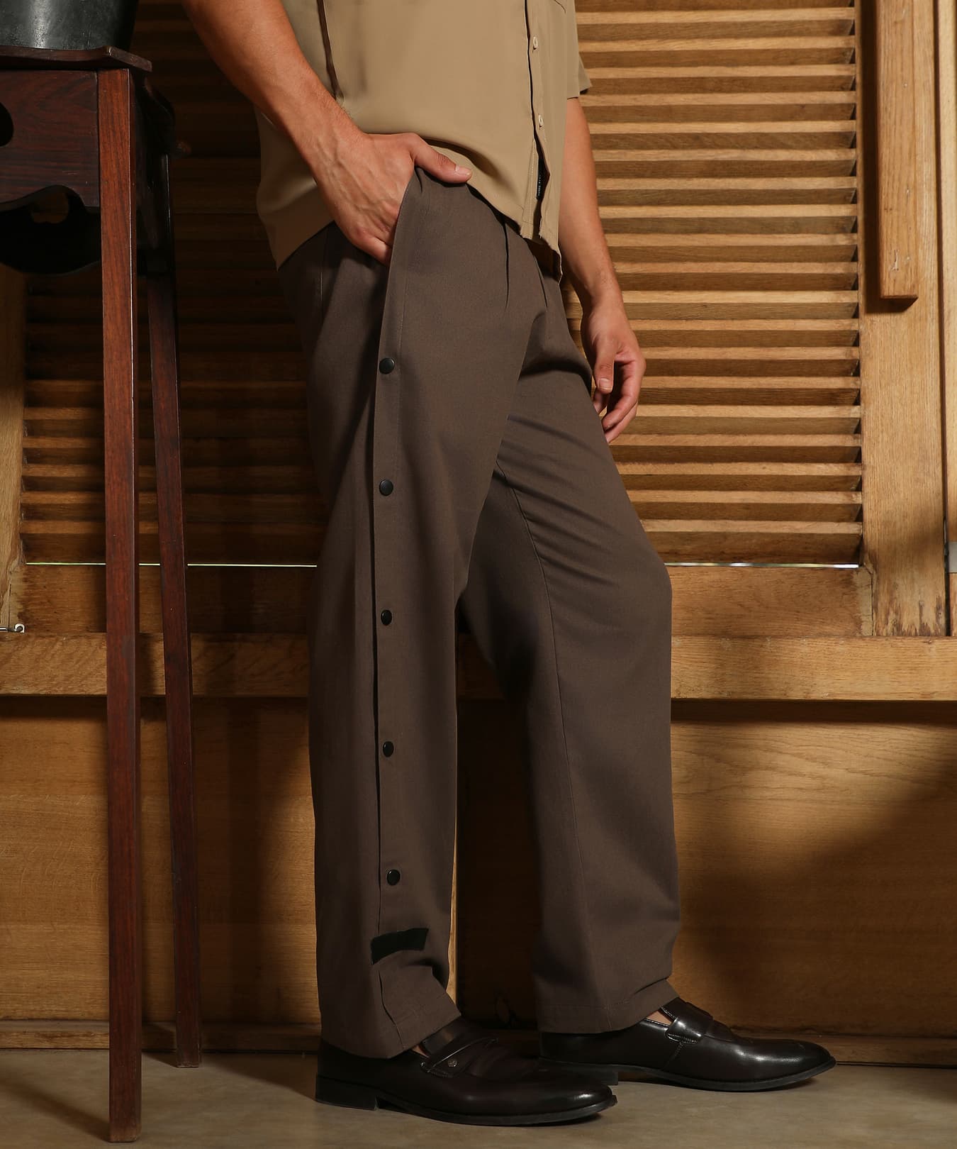 Men's Brown Casual Solid Regular Fit Trouser