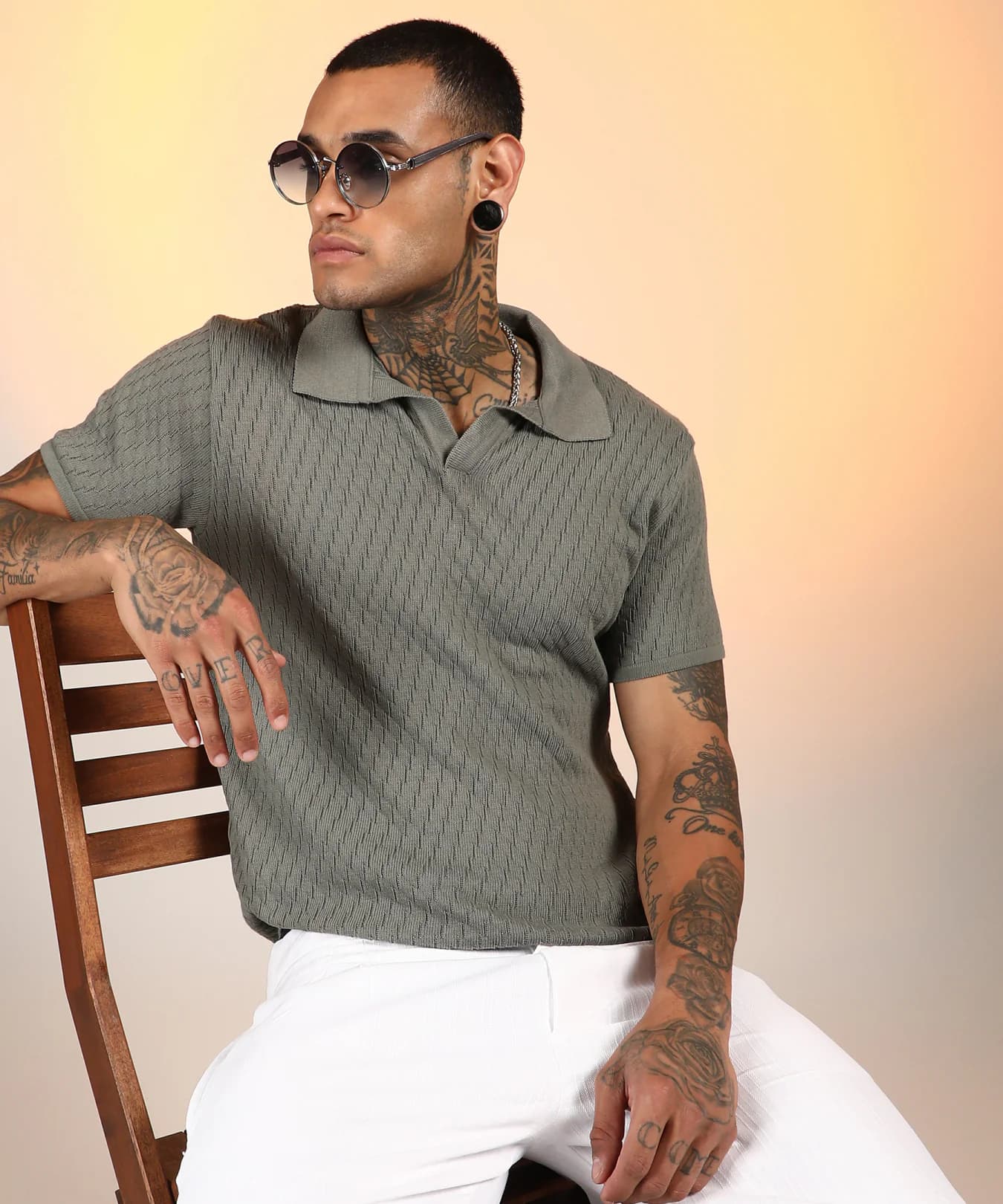 Men's Grey Casual Textured Regular Fit Tshirt