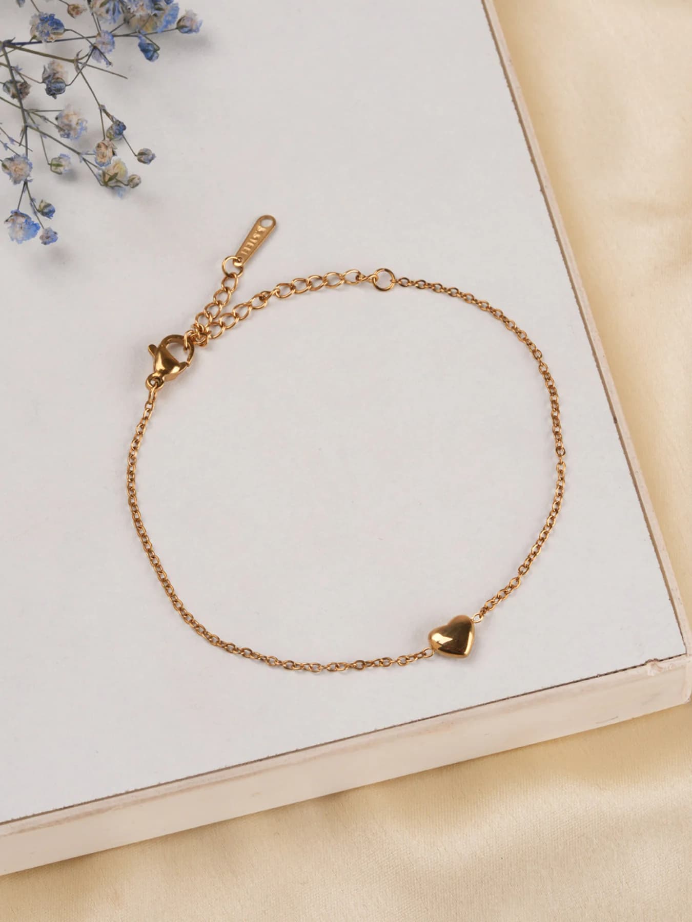 Women's Gold Casual Wear Gold Plated Stainless Steel Bracelet