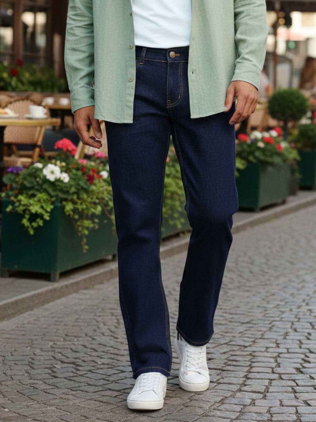 Men's Blue Casual Bootcut Fit Solid Mid Rise Jeans