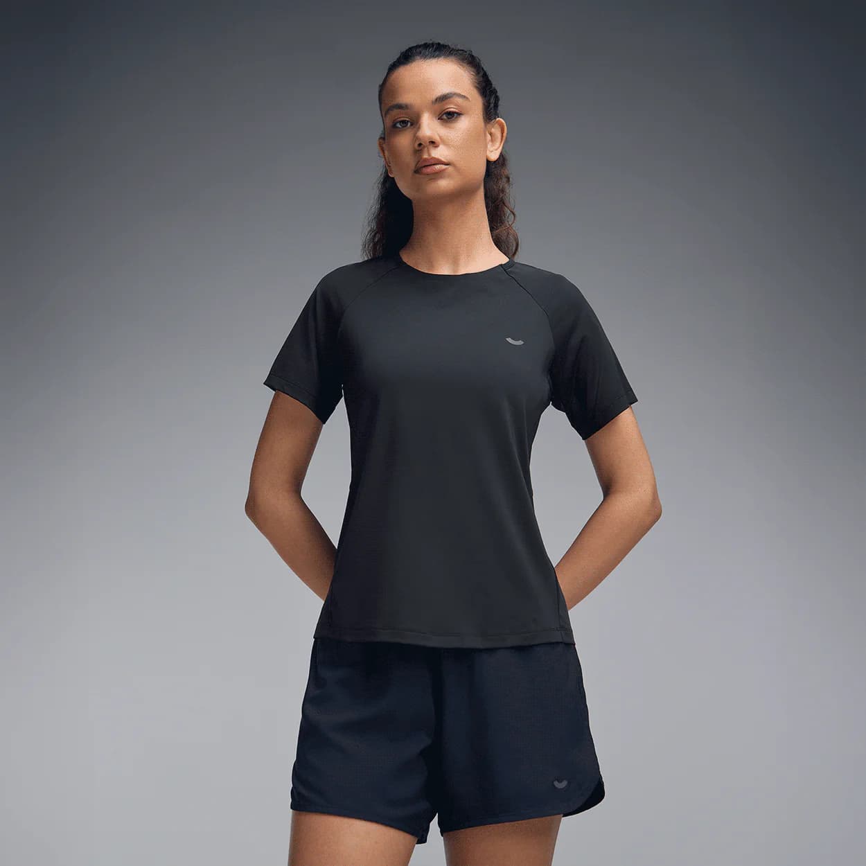 Women's Black Sport Regular Fit Solid Half Sleeves Tshirt
