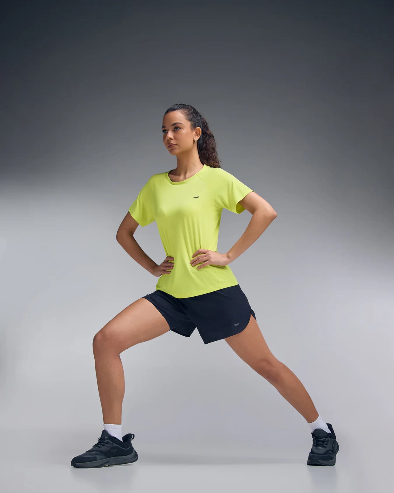 Women's Green Sport Regular Fit Solid Half Sleeves Tshirt