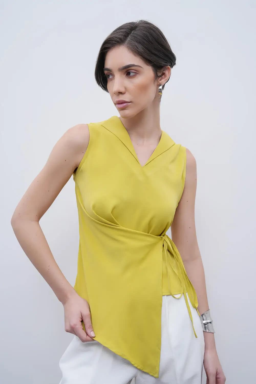 Women's Yellow Formal Solid Sleeveless Top
