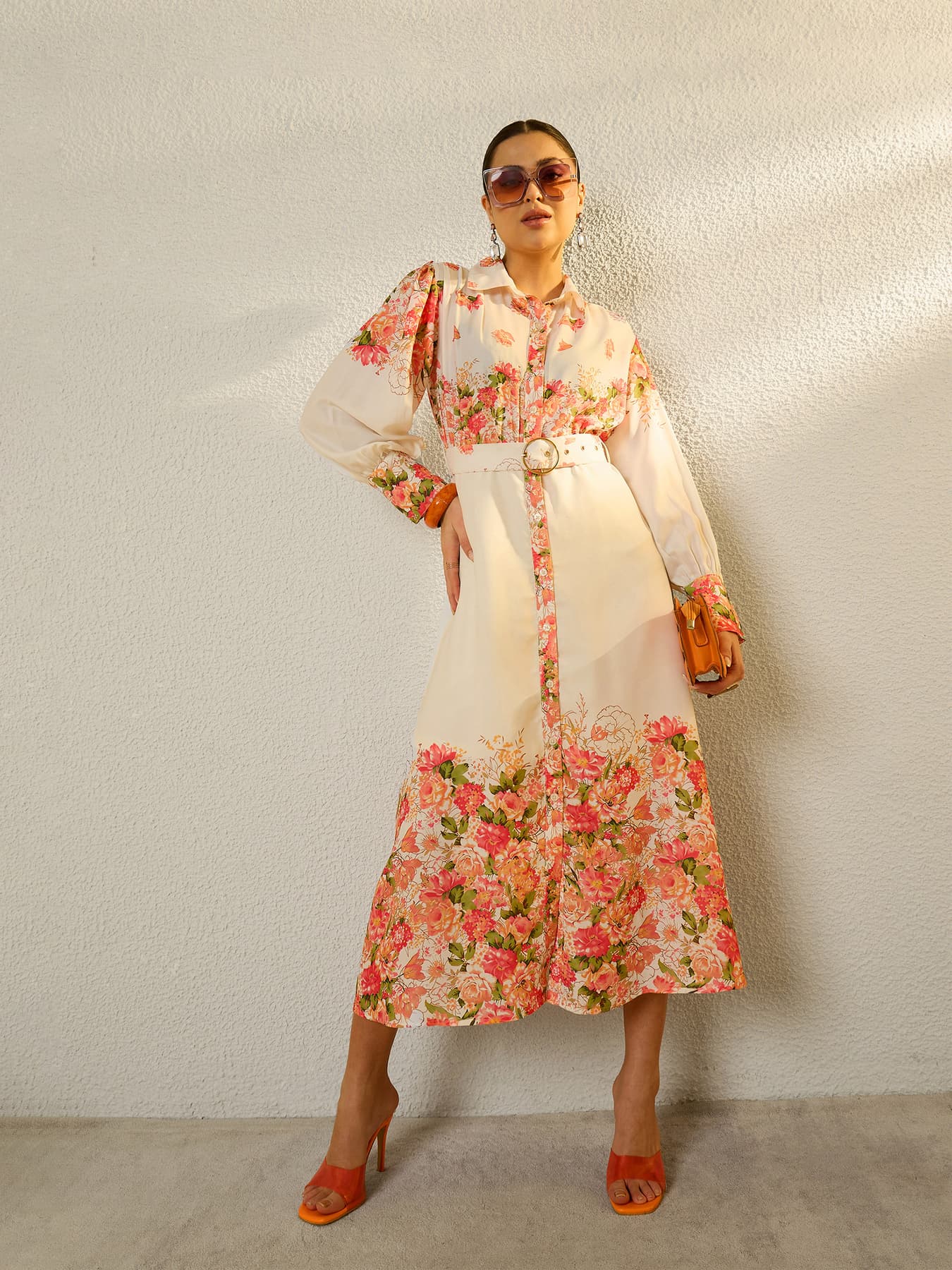 Women's Off White Casual Floral Spread Collar Dress