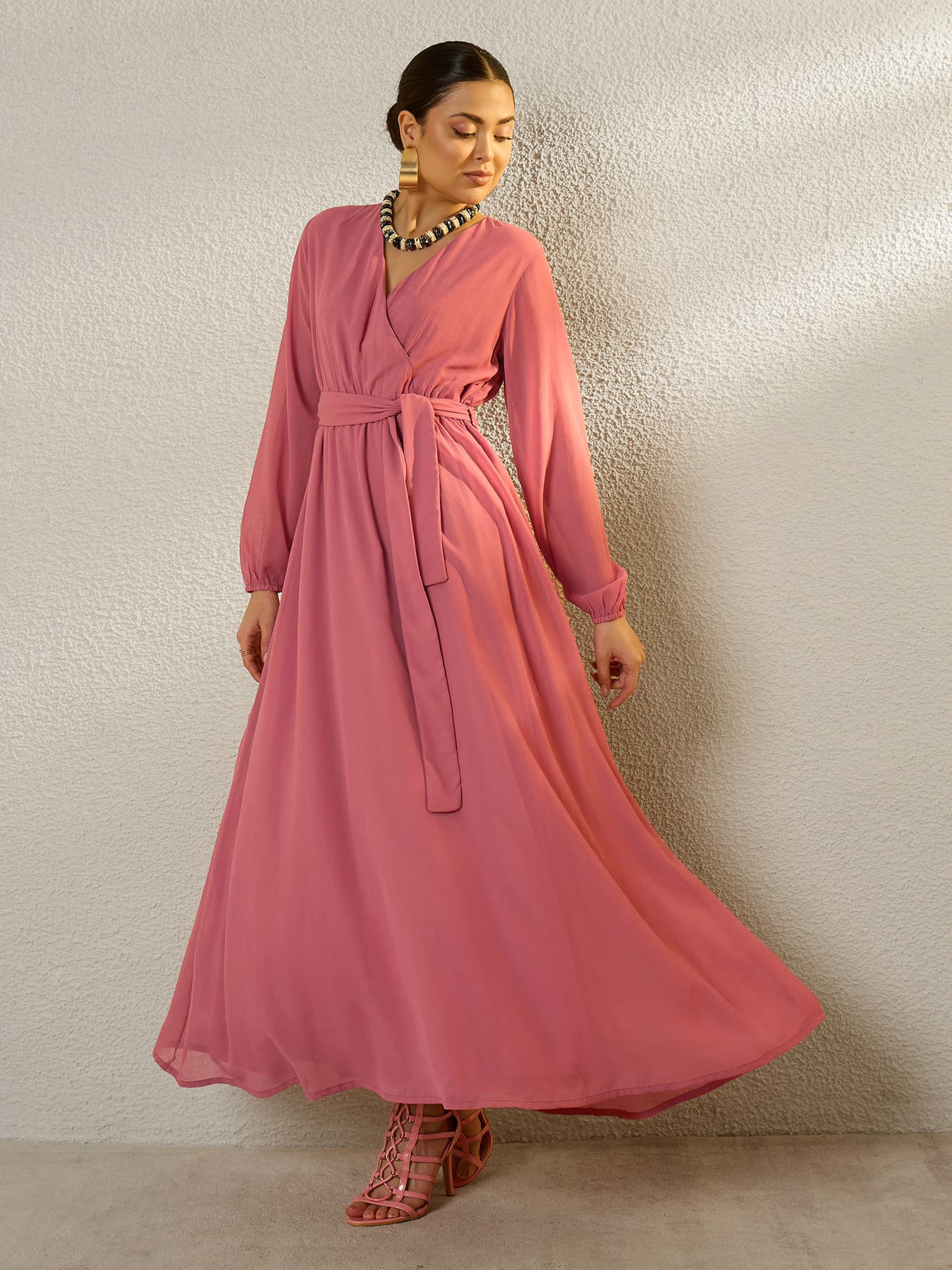 Women's Pink Casual Solid V-Neck Dress