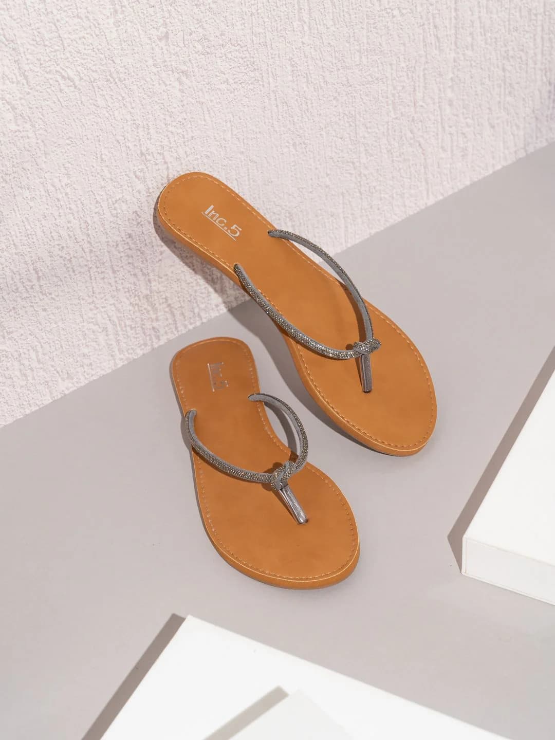 Women's Pewter Casual Synthetic Flat Slip-Ons Sandals