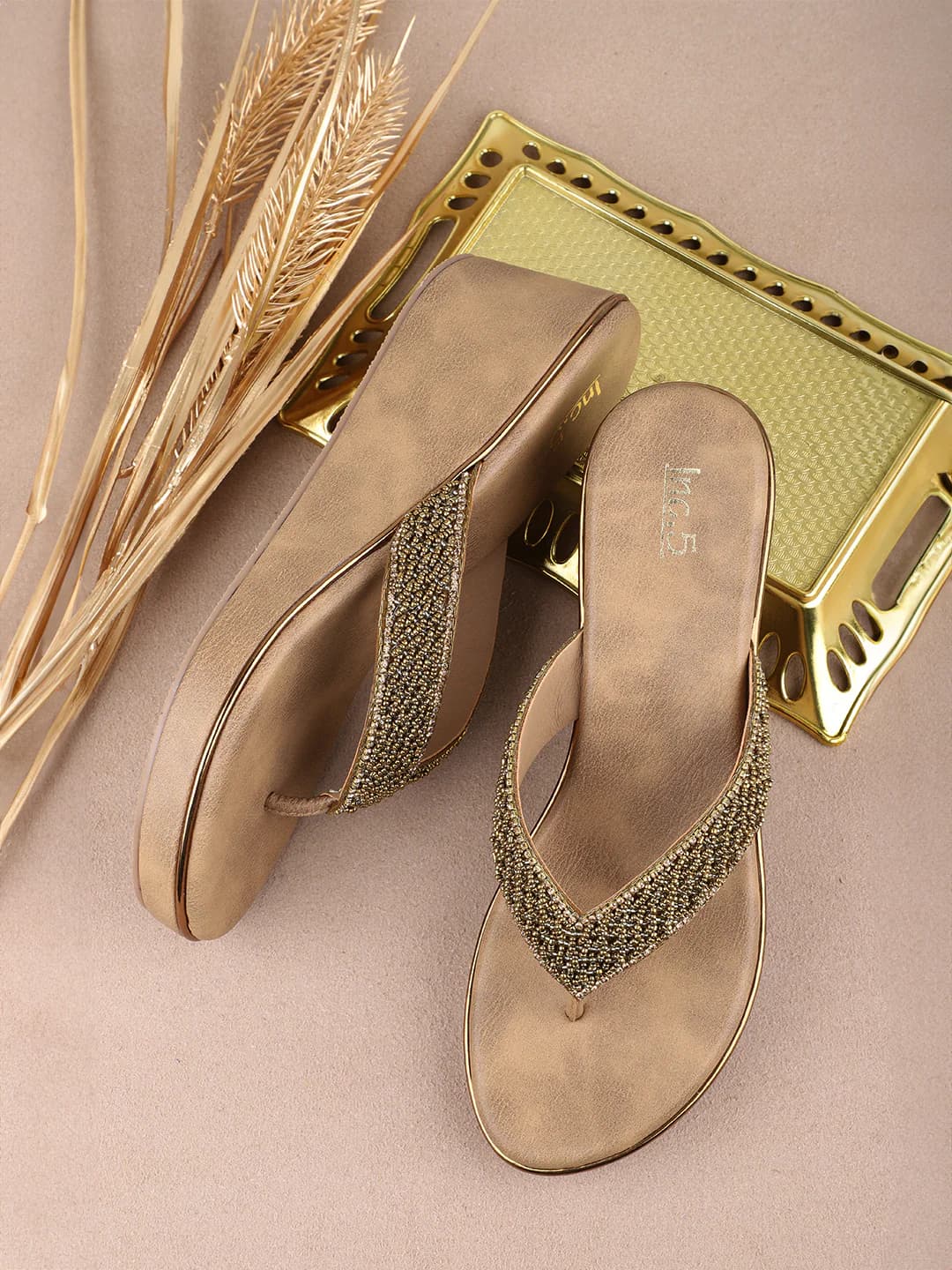 Women's Antique Casual Synthetic Wedge Heel Mules Sandals