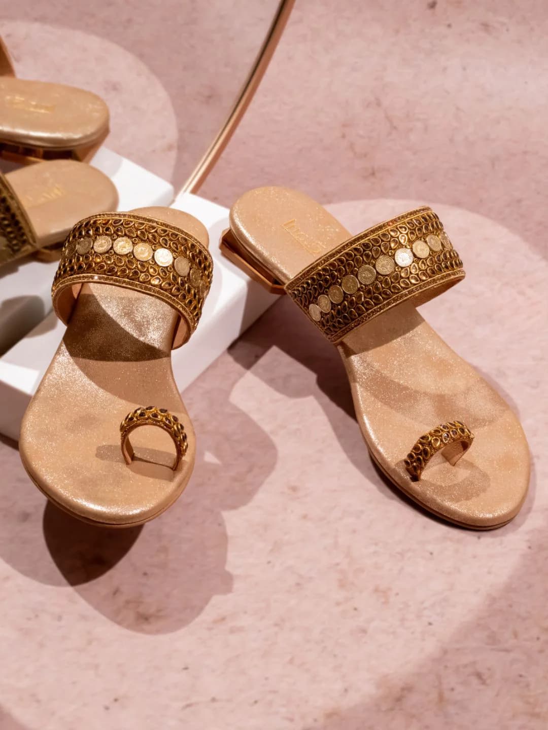 Women's Antique Casual Synthetic Flat Slip-Ons Sandals