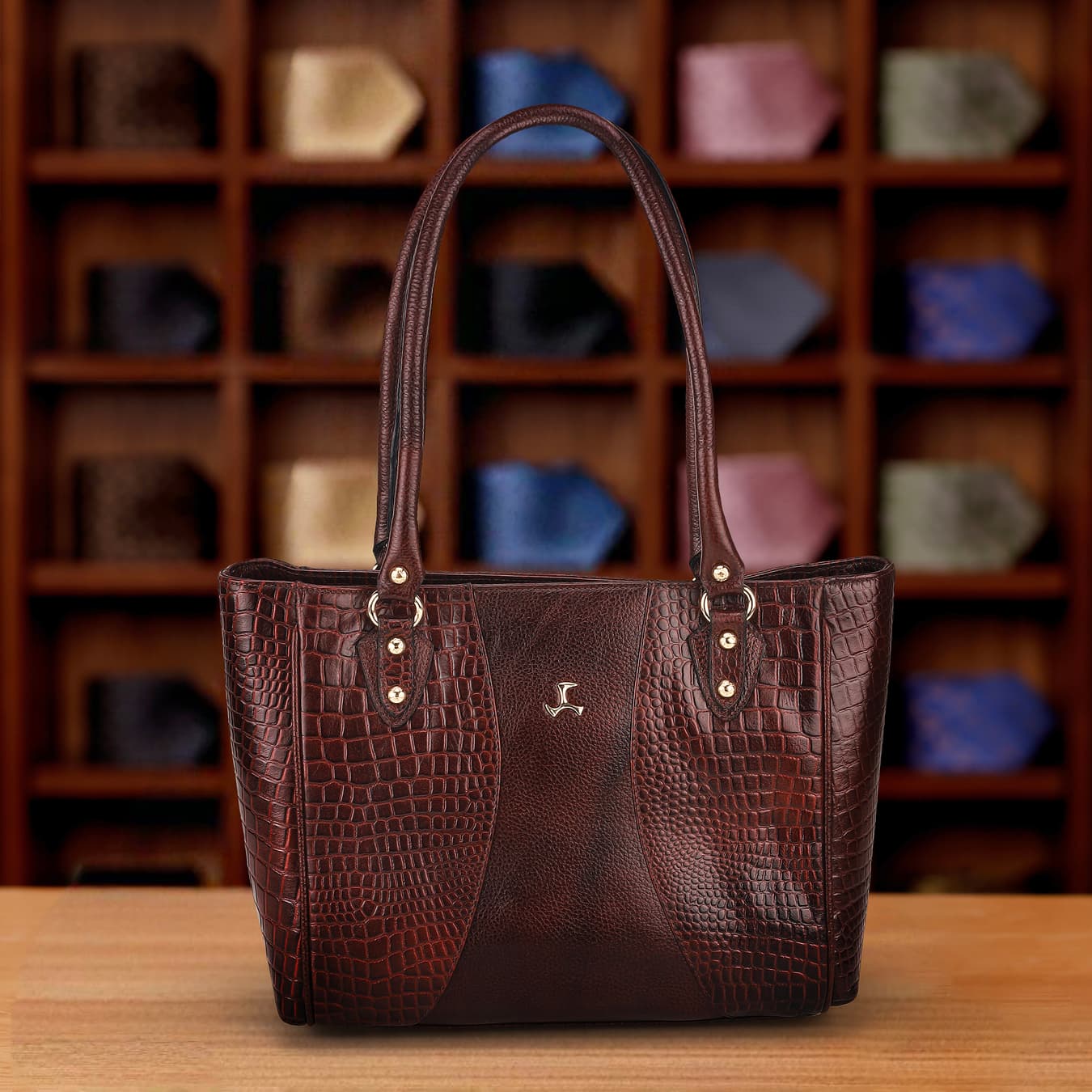 Women's Brown Casual Leather Handbag
