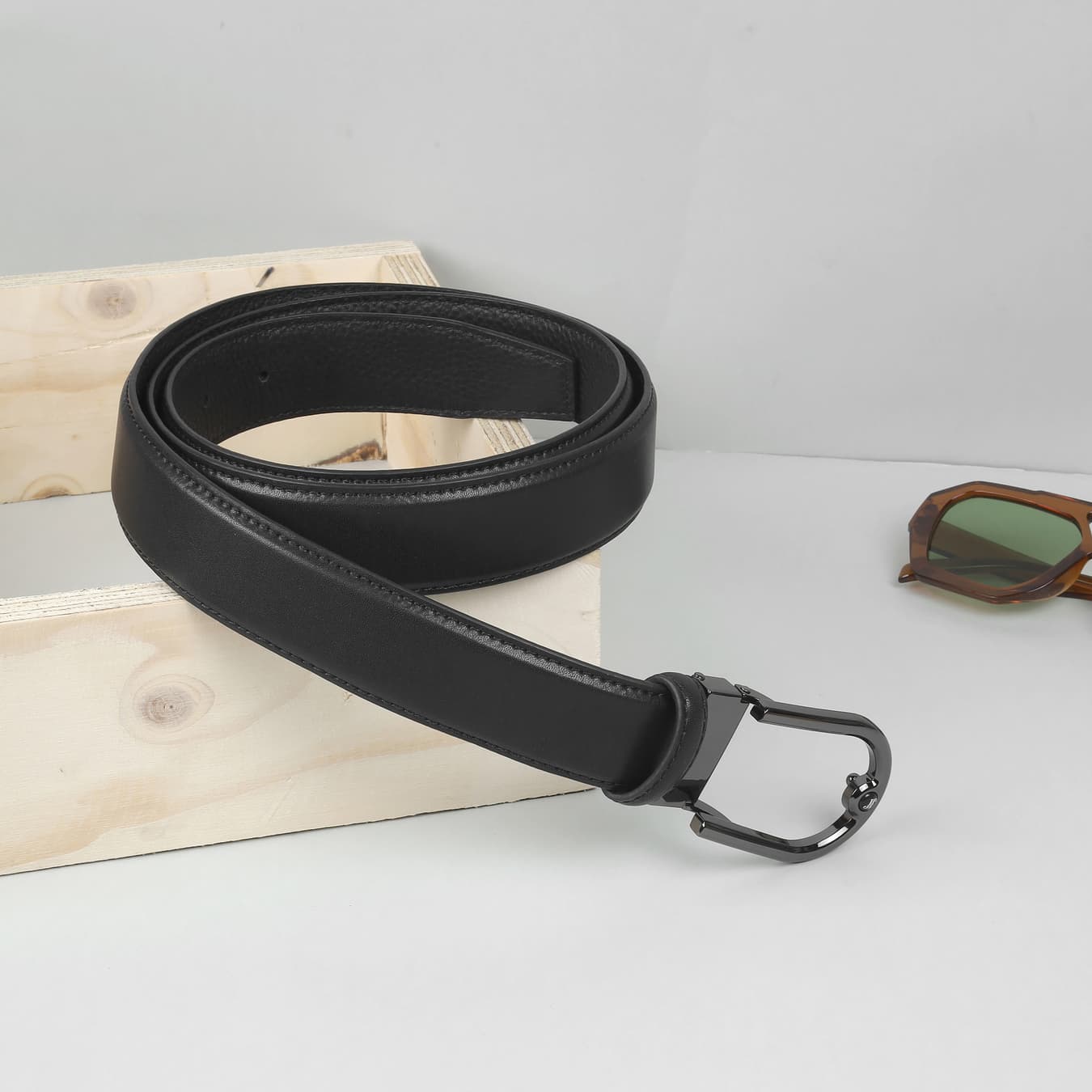 Men's Black Formal Solid Synthetic Belt