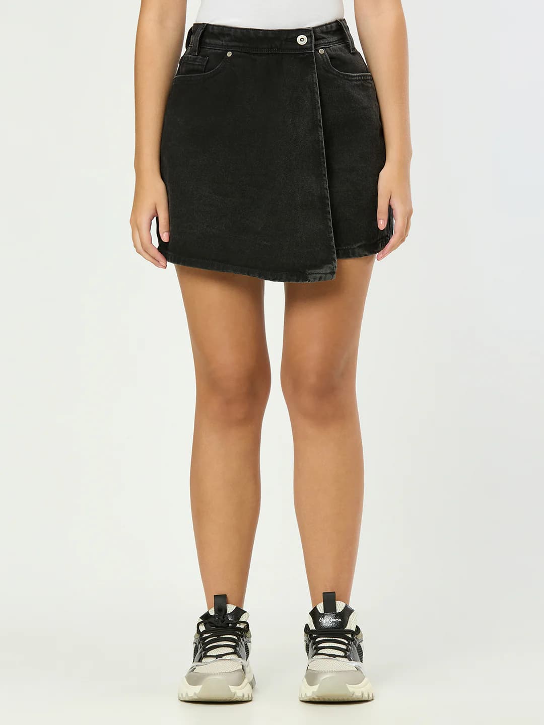 Women's Black Casual Knee Length Shorts