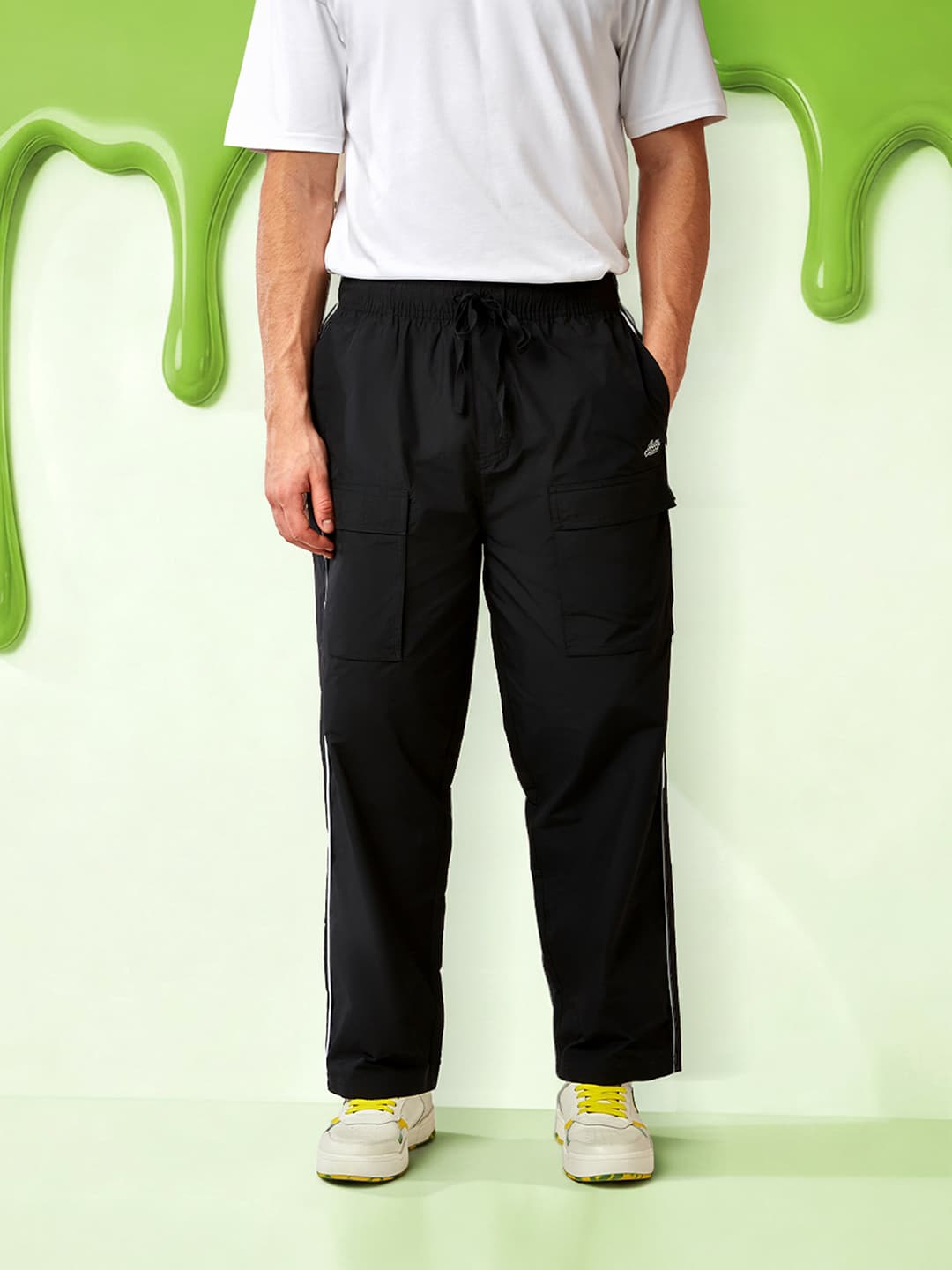 Men's Black Casual Solid Baggy Fit Cargo