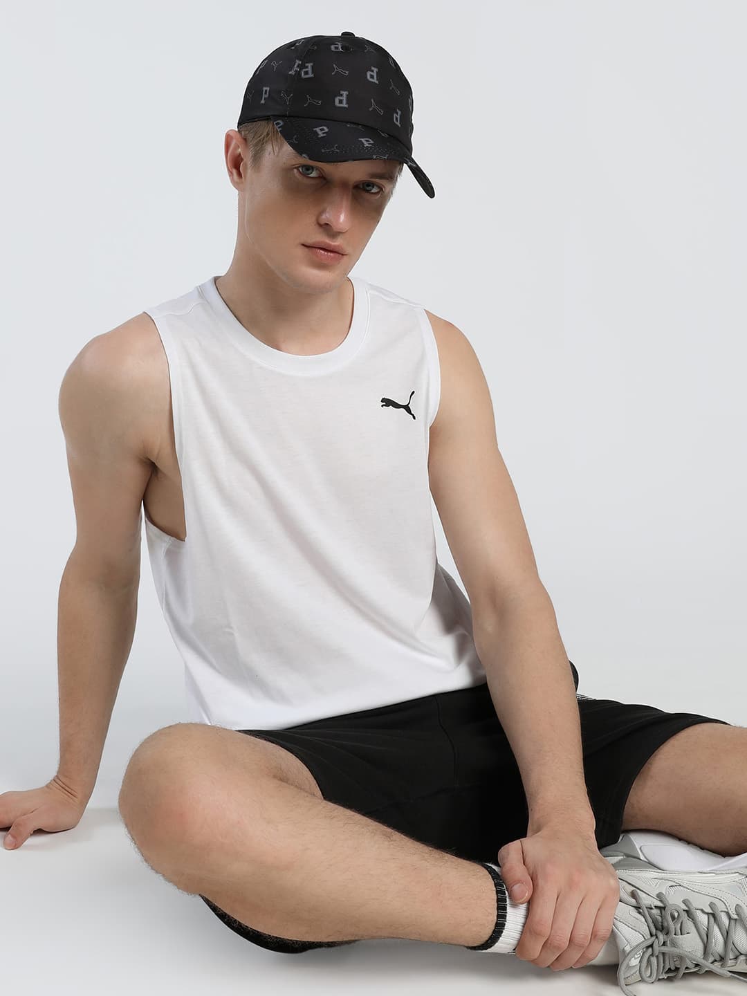 Men's White Casual Sleeveless Round Neck Tank