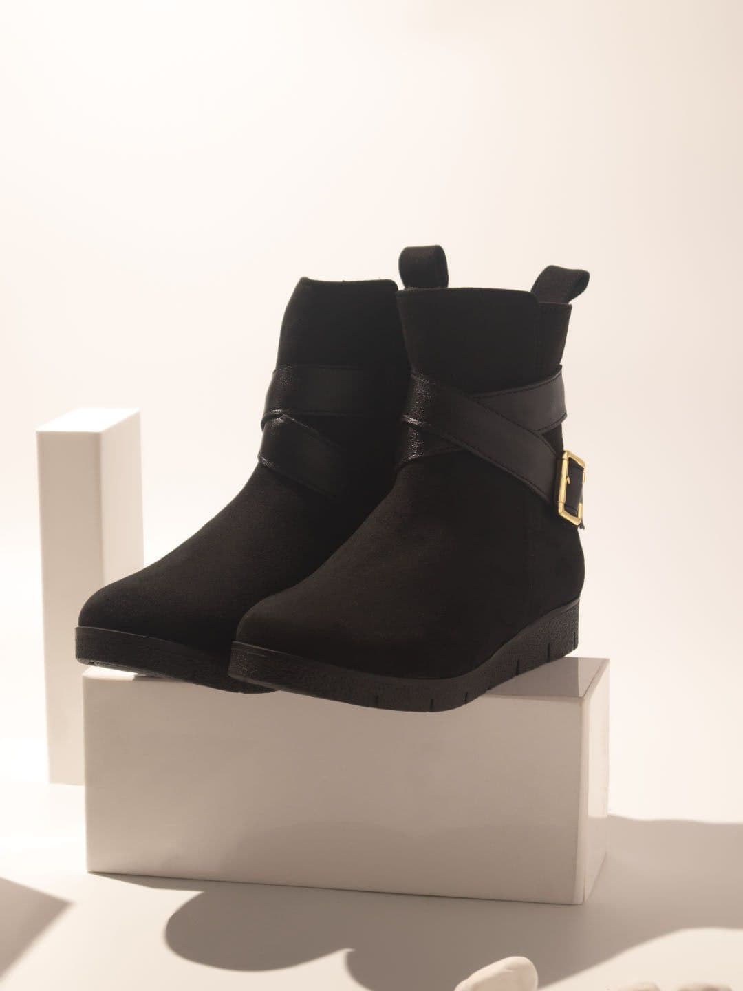 Women's Black Casual Synthetic Flat Chelsea Boot