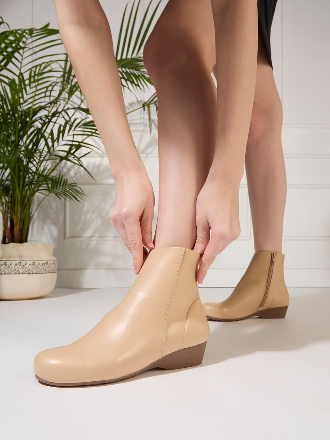 Women's Beige Casual Synthetic Flat Ankle Boot