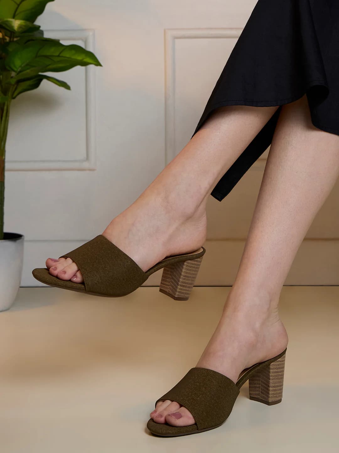 Women's Green Casual Synthetic Block Heel Slip-Ons Sandals