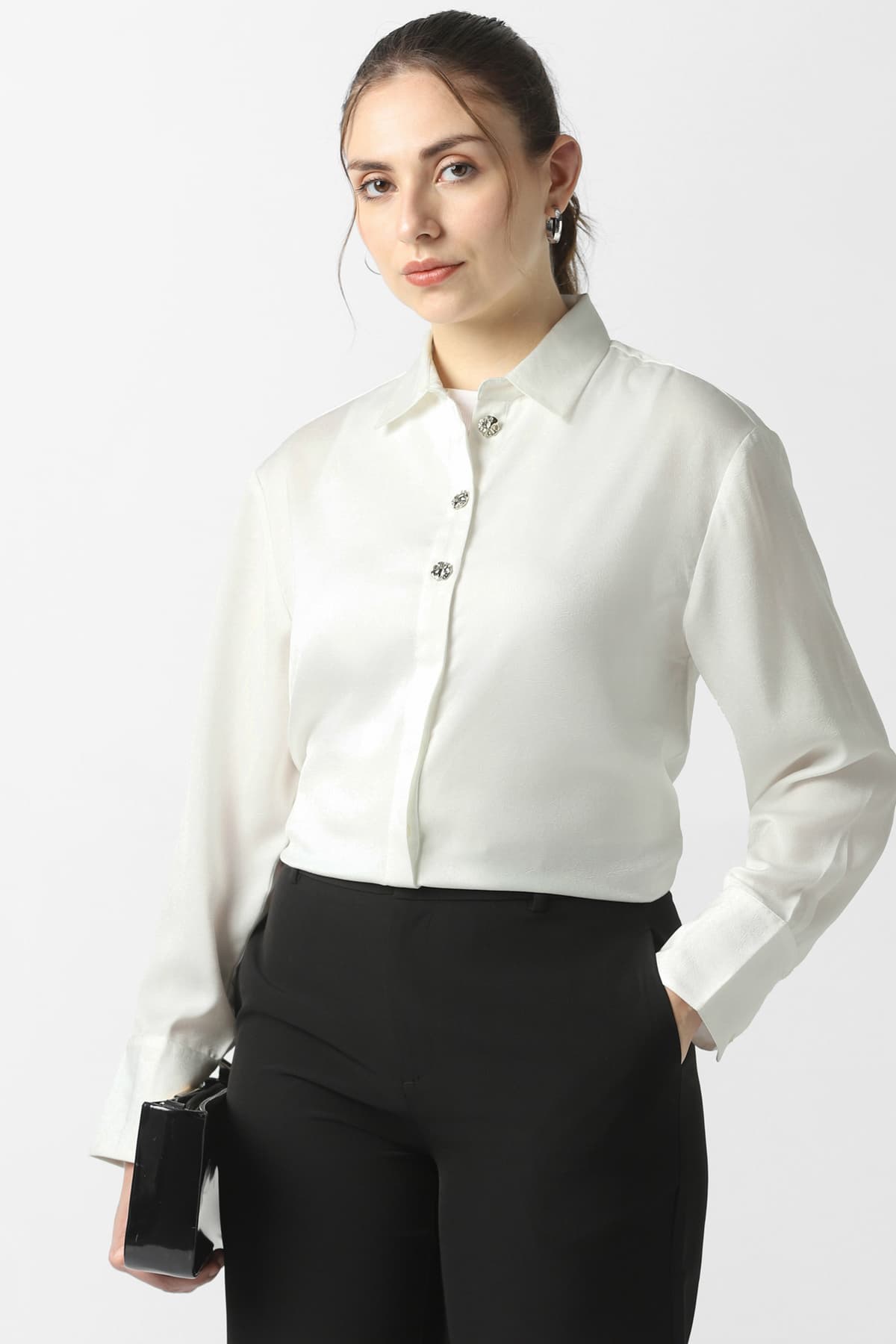 Women's Off White Casual Regular Fit Solid Full Sleeves Shirt