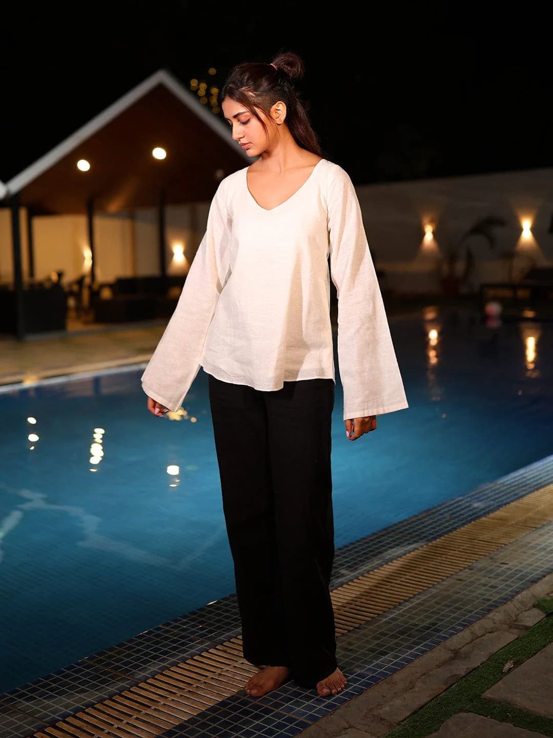 Women's White Casual Slim Fit Full Sleeves Tops