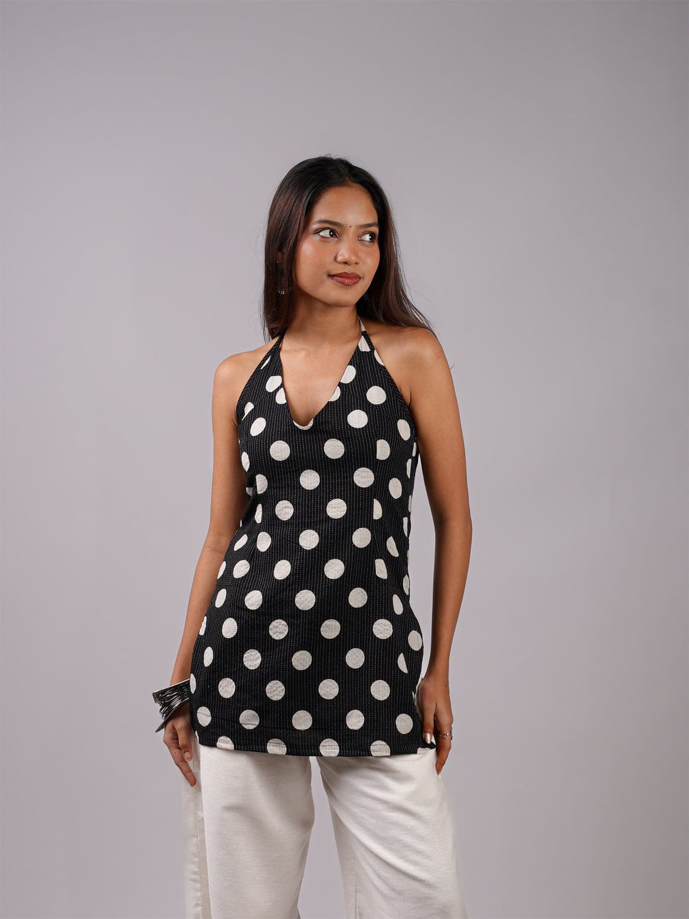 Women's Black Casual Slim Fit Sleeveless Kurti