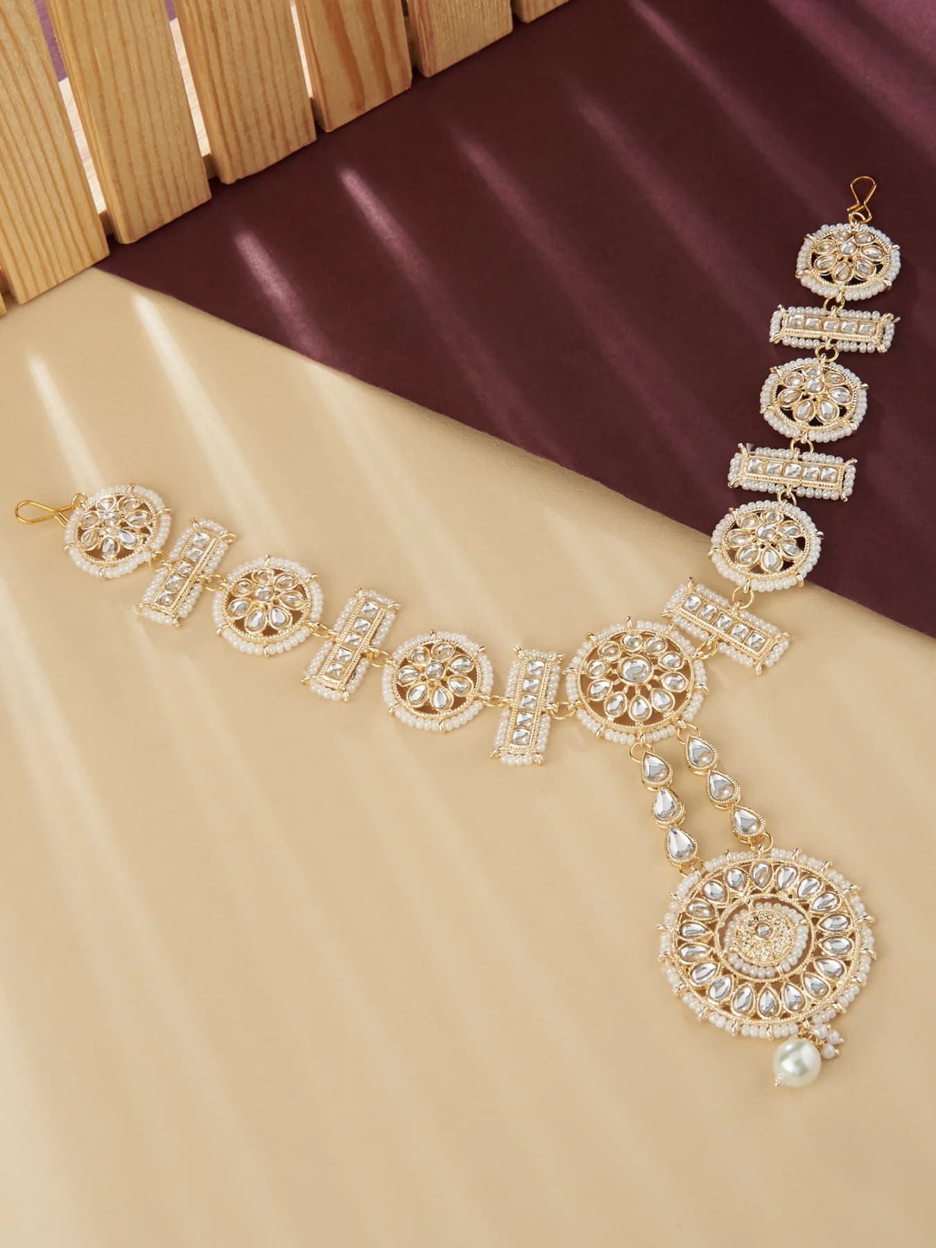 Women's Gold Tone Bridal Kundan Push Back Mathapatti Style Maangtikka