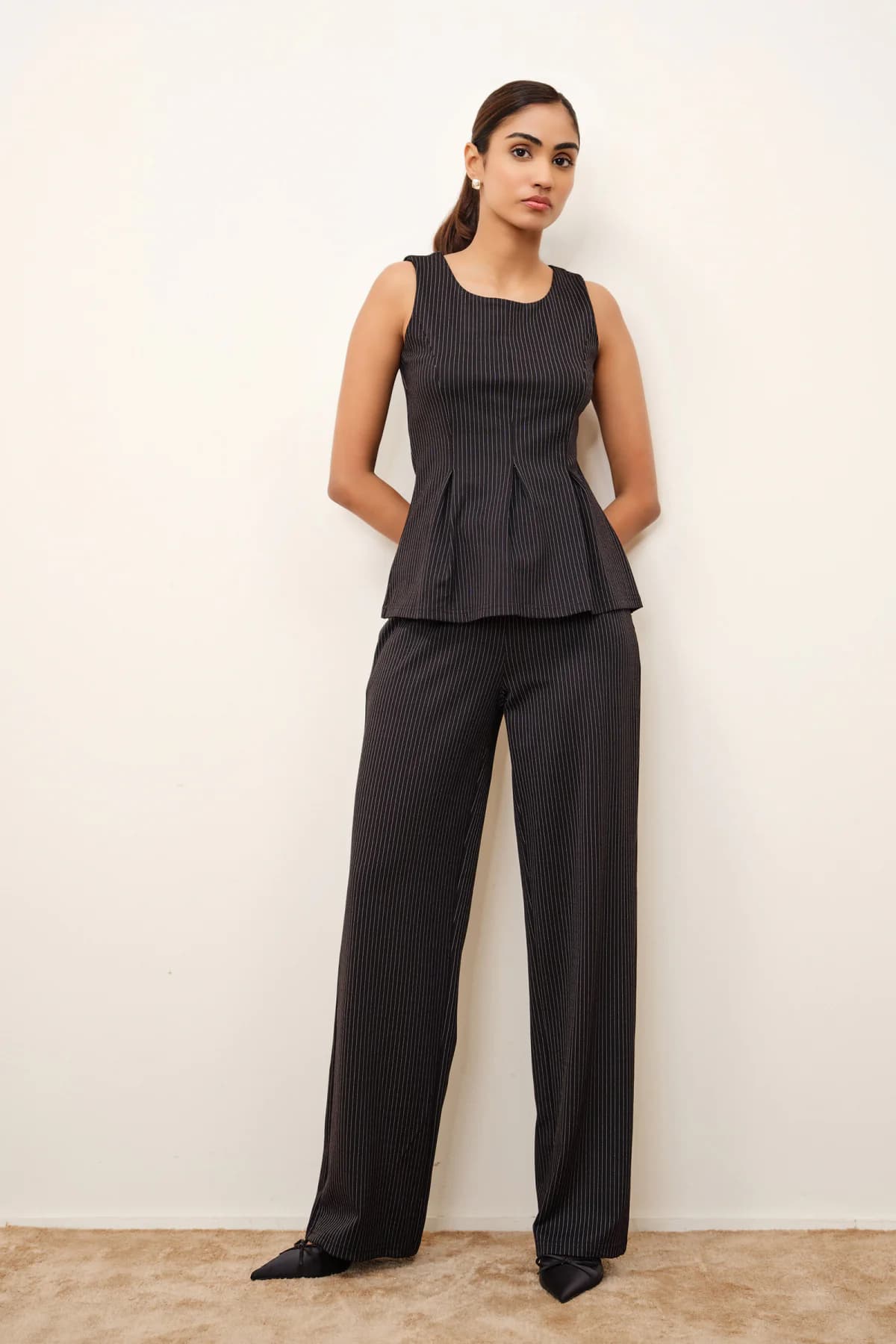 Women's Black Casual Solid Sleeveless Top