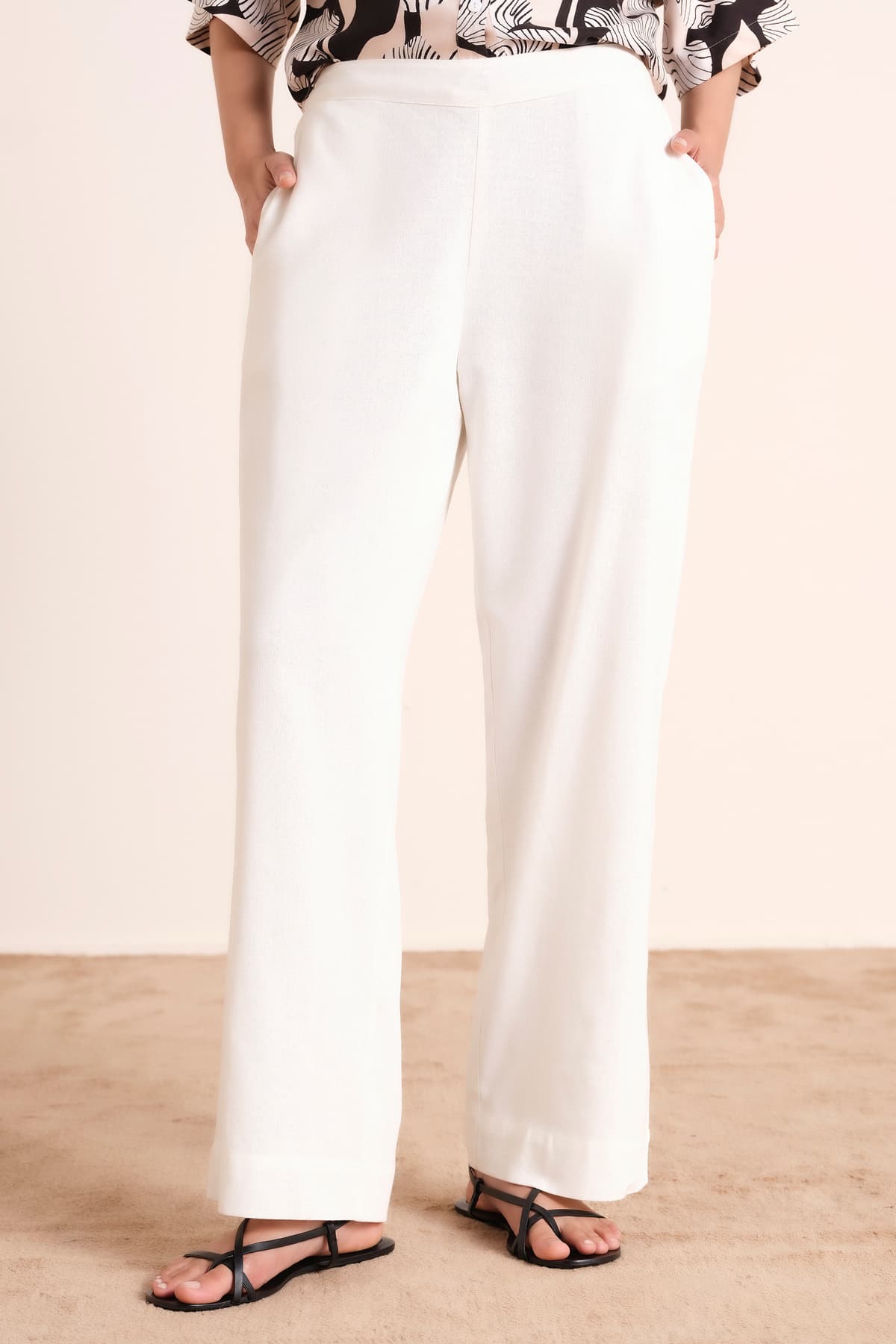 Women's Vionne White Casual Mid Rise Linen-Blend Trouser