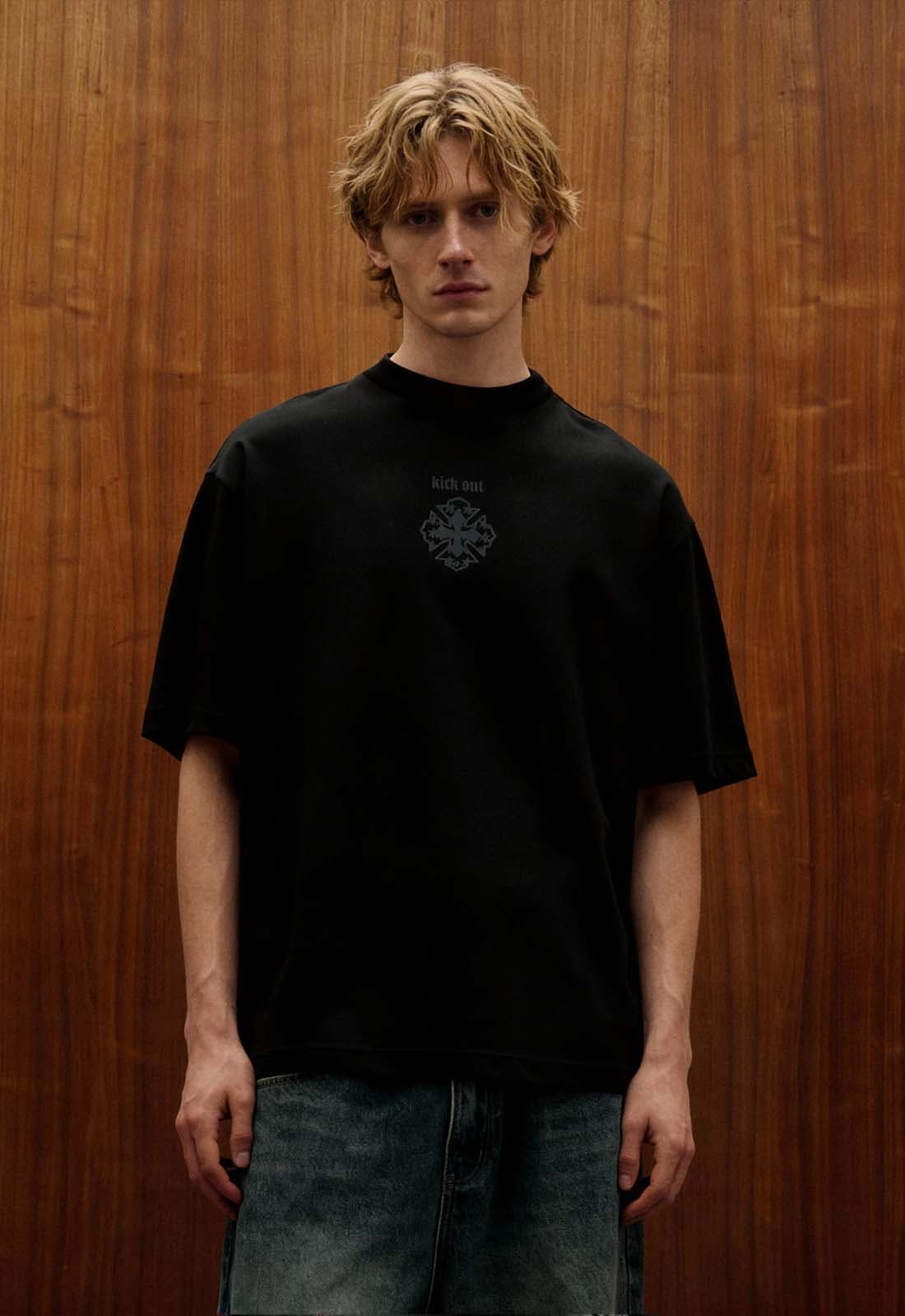 Men's Black Casual Oversized Fit Half Sleeves Tshirt